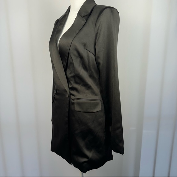 Superdown Miley Oversized Black Blazer - Picture 5 of 6